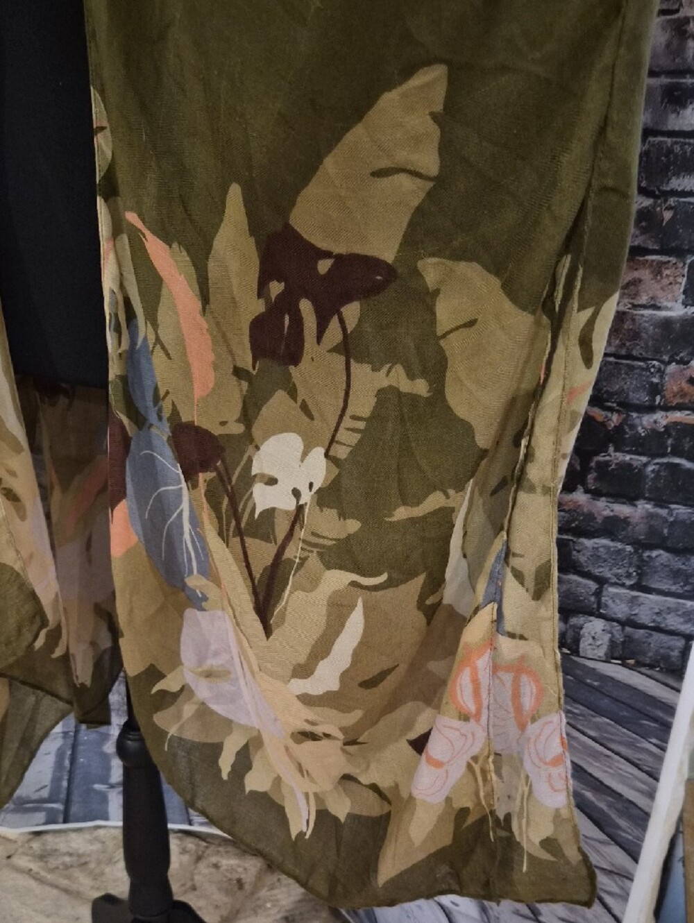 Sonoma Olive Floral Layered Wrap - Picture 6 of 11
